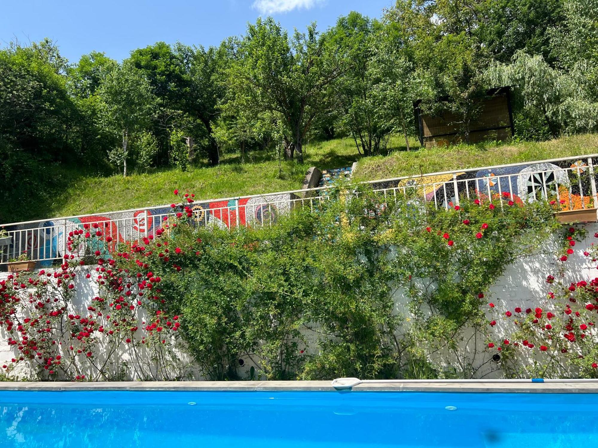 Dilijan Duplex Exterior foto